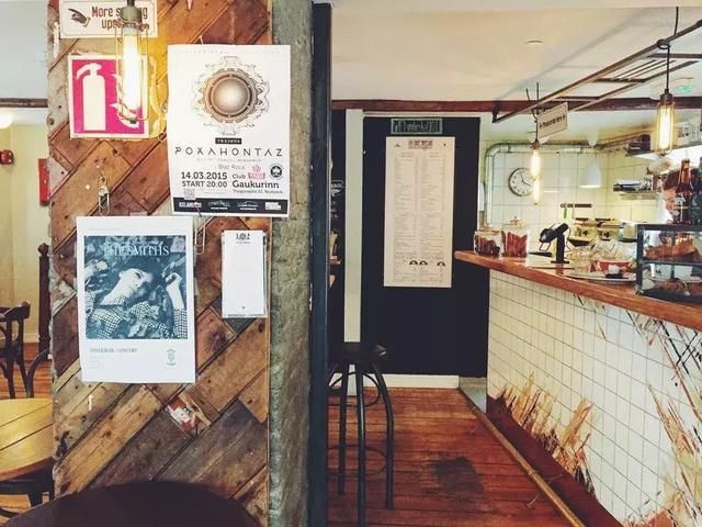 业余冰岛队球员的业余爱好是喝咖啡