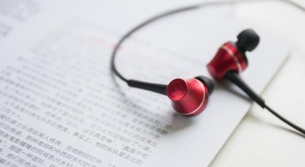 清丽人声铁三角CKR75BT蓝牙耳机评测