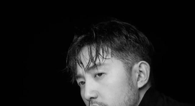 《无主之城》毛毅:外科医生秦奋直面“内忧外患”挺走心 盈丰国际yf8888