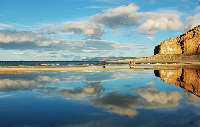 中国最长的湖泊，一半是咸水，一半是淡水，岛上的鸟蛋还不能带走