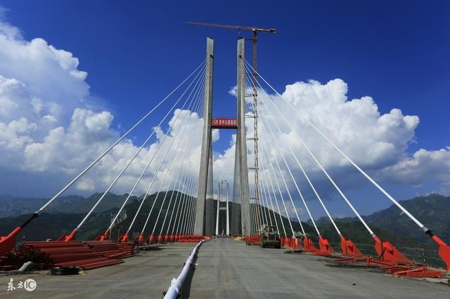 中国最高的一座桥:相当于200层楼,6个自由女