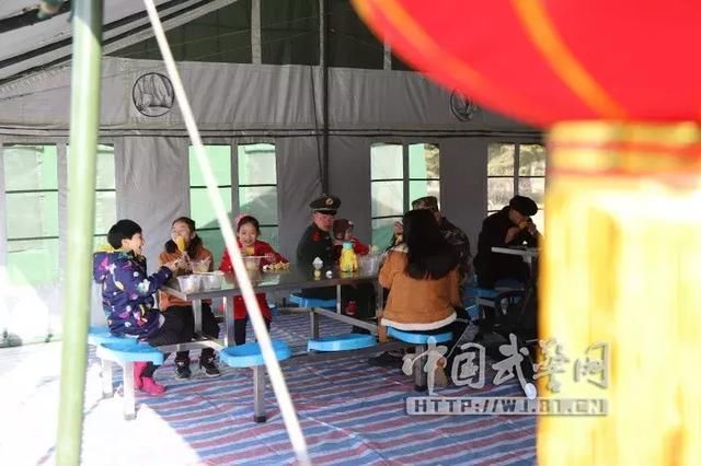 军营“美食一条街”,官兵吃啥都免费 “摊位”口味多好吃