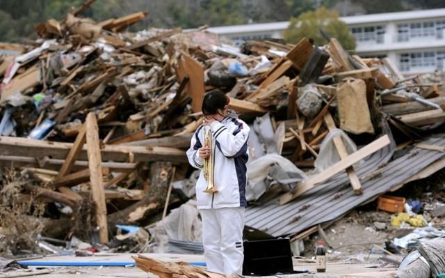 三亚返程机票价格暴涨，让我想起日本大地震时的东京