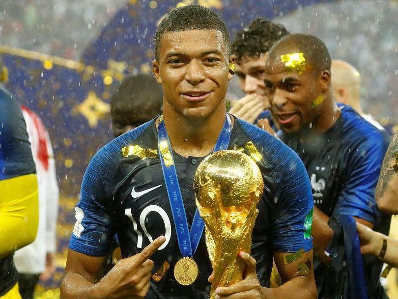 足坛球员身价最新排行榜,C罗未进前十,武磊位