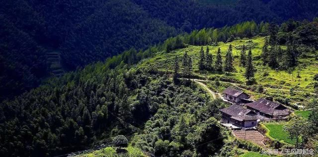 文弱书生凭一己之力保王朝100年,他死后,一家