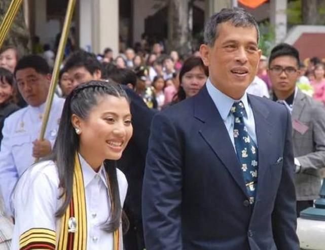 为什么拉玛十世不要四个儿子，却把小女儿接回国？恐怕另有隐情