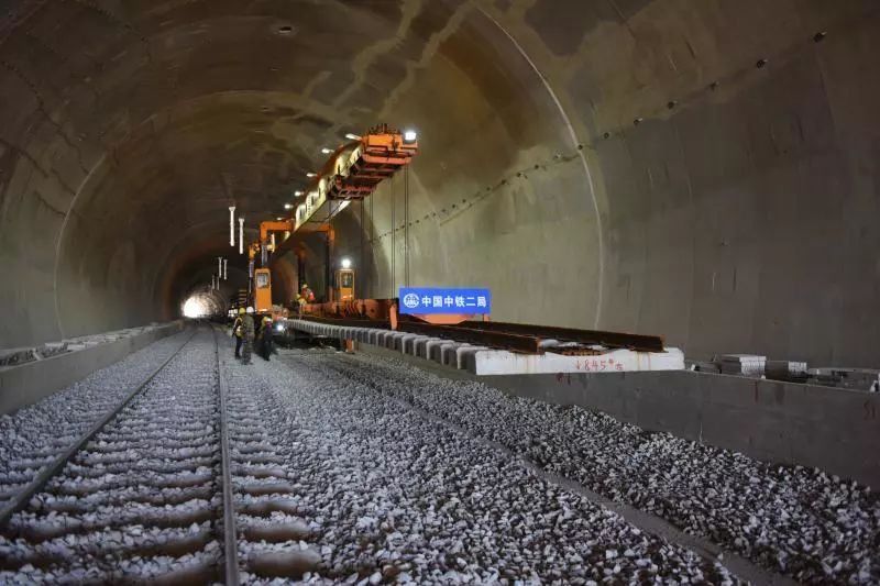 8个站点首曝光!昆明到大理动车大部分路段施工完成