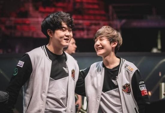 SKT上单Huni打野Peanut表现到底如何 拿数据