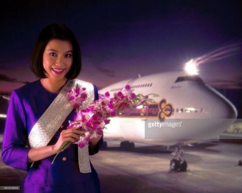 去泰国坐飞机,不要乱搭讪空姐,为什么?