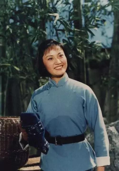 杨春霞京剧杜鹃山全剧,杨春霞演唱京剧原版乱云飞