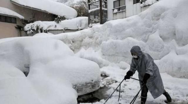 日本受到自然灾害袭击, 超级魔王寒流前来, 积雪厚2米气温-69℃