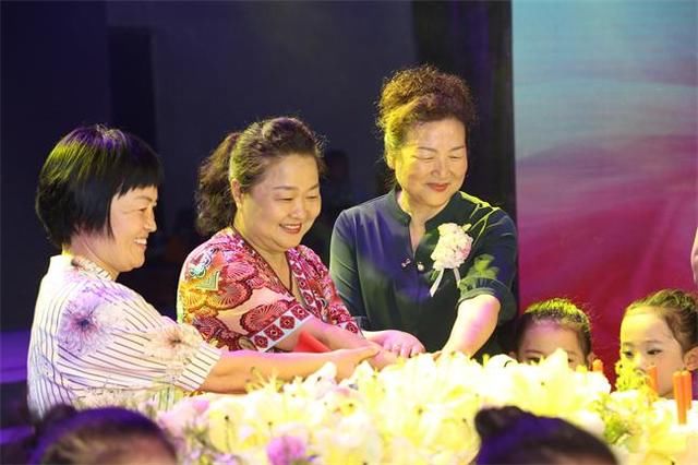 东海县幼儿园教育集团成功举办60年办园成果