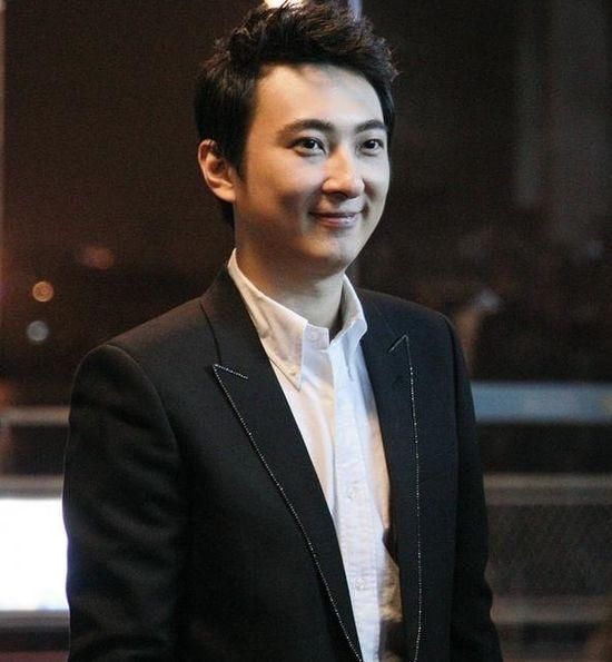 李小璐、贾乃亮、卓伟上演最全面版本狼人杀,