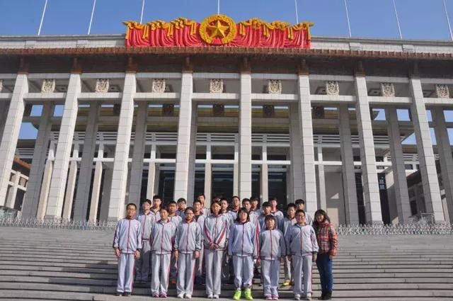 走进国博--北大附中香山学校初二年级四个一