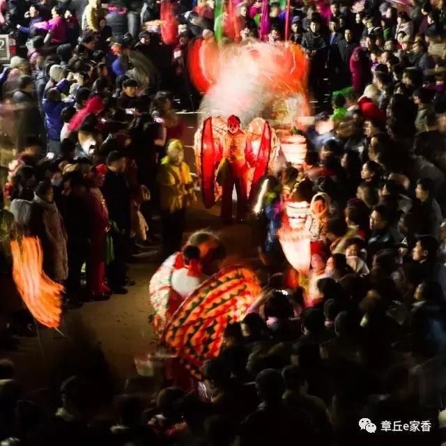 章丘铁锅“热了”，芯子“火了”！