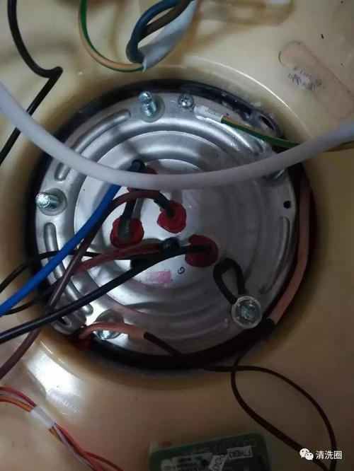 家电清洗师傅第一次接单的奇葩遭遇!