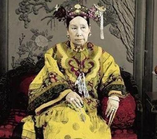 春节前,慈禧太后会收到娘家的什么特殊礼物?