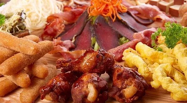 外国人喝酒有下酒菜么, 都是什么菜?