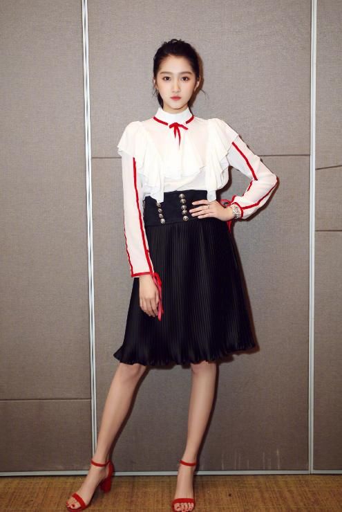 90后新生代小花旦,你最看好哪一个?第二个网友