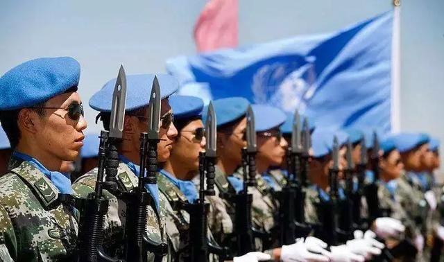 征兵季:我从小就戴眼镜了,还能当兵吗?