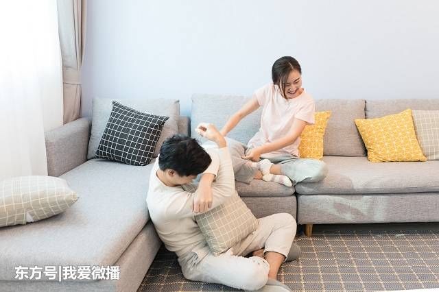 对你爱到入骨的女人，才会对你说这4句话