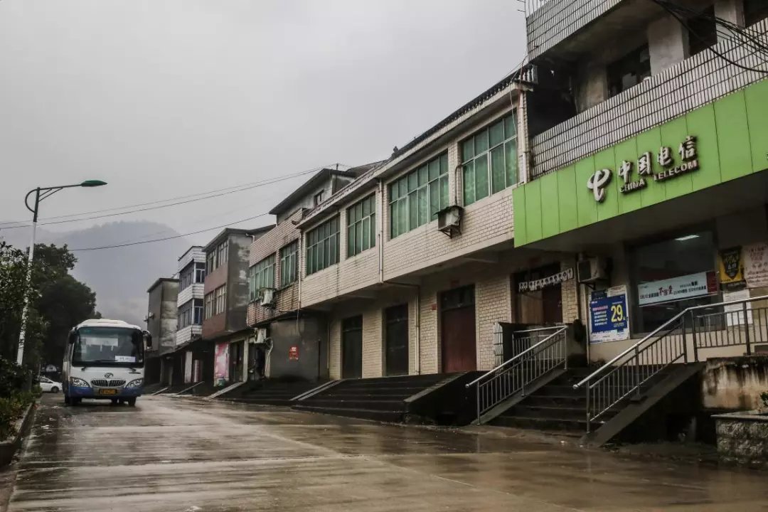 湖北矿乡兴衰录:繁华镇变萧条村 连邮局都撤走了