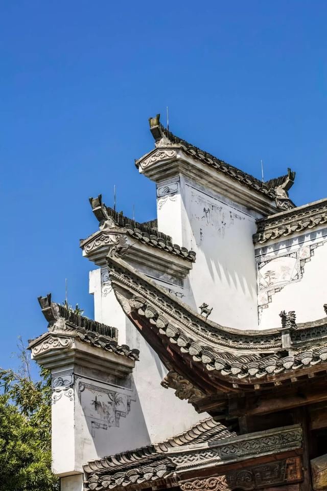 上海也有极致的避世酒店!仅靠35间别墅和一座古戏台成为江浙最向