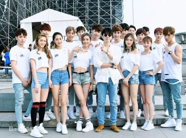 101女团图鉴:拒绝季抛型艺人、花几百万做团综