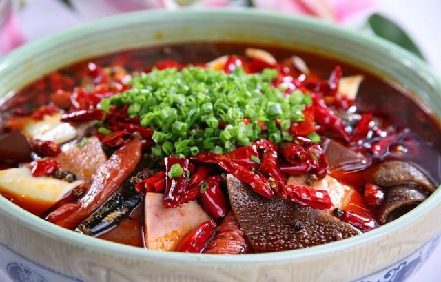 重庆特产传说丨毛血旺:建文帝当初逃难到磁器