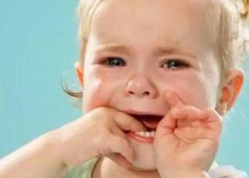 孩子看牙哭闹不配合怎么办?这些方法帮孩子消