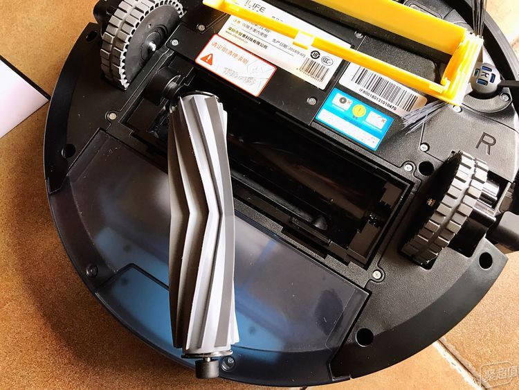 庭小保姆:ILIFE智意 天耀X800视觉导航扫地机