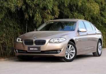 80后女生含金钥匙出生,开服装店挣百万后转