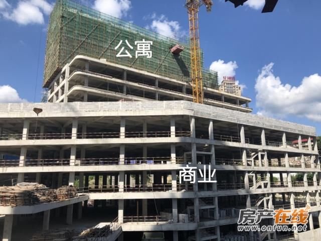 汇通金港6月工程进度：1 封顶，2、3 建至23层