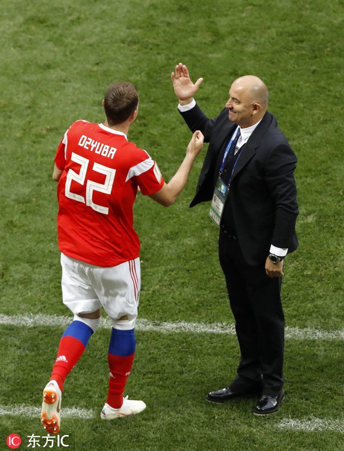 将相和!切尔切索夫行礼致敬久巴闪电破门