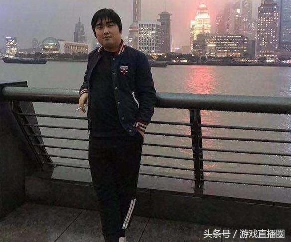 小智照片曝光_小智照片被王思聪曝光_王思聪曝光小智照片