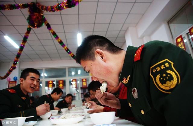 北方部队春节会餐最喜欢涮火锅,南方部队春节