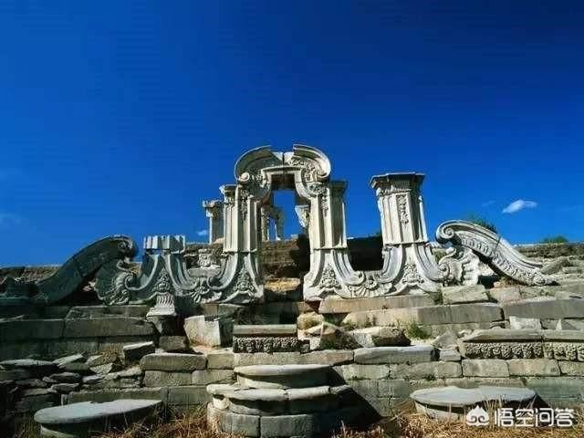 哪些明星呼吁给巴黎圣母院捐钱?