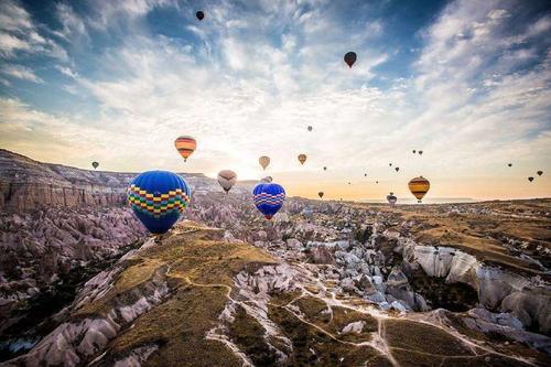 想要感受土耳其的热气球吗?十三天的旅行攻略