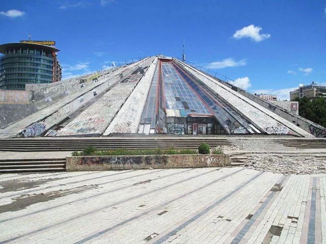 登录查看大图