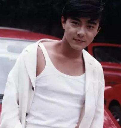 颜值被低估的男星,周星驰上榜,他们的颜值很难