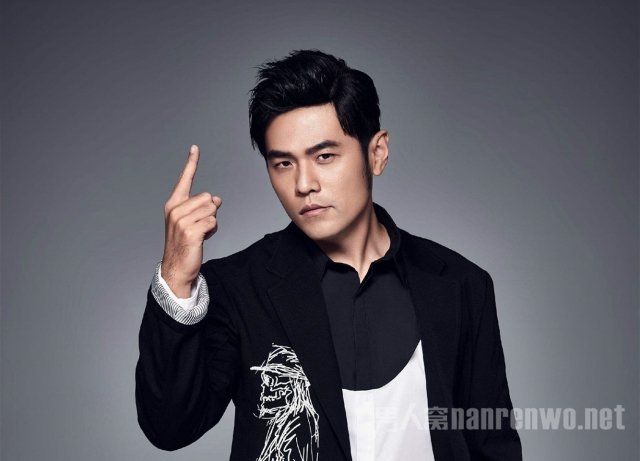 周杰伦昆凌恋爱史,天王嫂如何赢得男神心