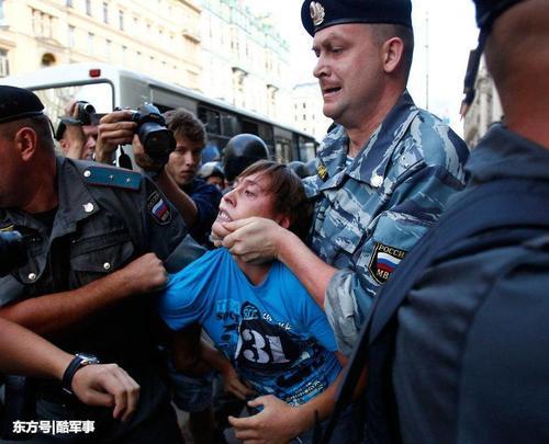 俄罗斯经济总量比广东还低_俄罗斯经济分布图(2)