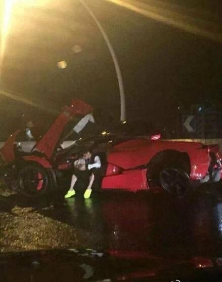 网游界最大神豪秦奋抽奖送奔驰汽车 引来近百