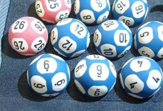 双色球051期:汇聚线下多位金牌分析专家预测供