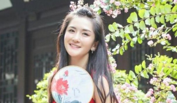 同为主持人的4位女生,沈梦辰好事将近,而她已经成为里程碑 钱柜娱乐官网网址