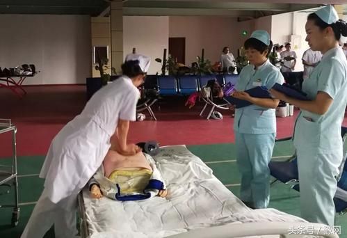 郑州市九院举办2018年新入职护士岗前培训