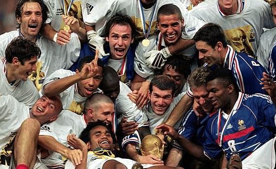 法国98年世界杯冠军球员聚餐,你还能认出他们