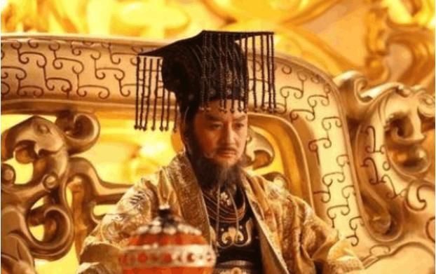大臣禀奏皇上：国库钱太多放不下，皇帝回了四字，大臣感动的想哭