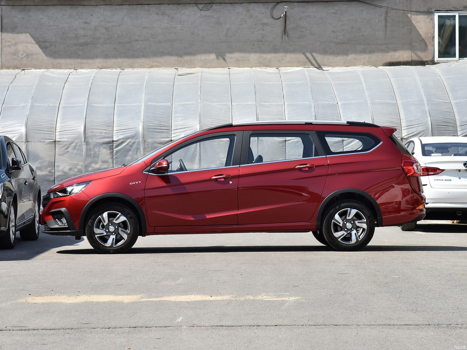 旅行车哪款最具性价比 t019f2431a6a2646bb4.jpg