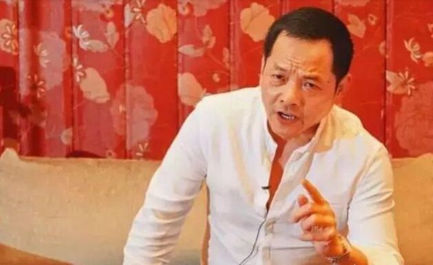 澳门赌城教父崩牙驹为争地盘厮杀上海仔恩怨不